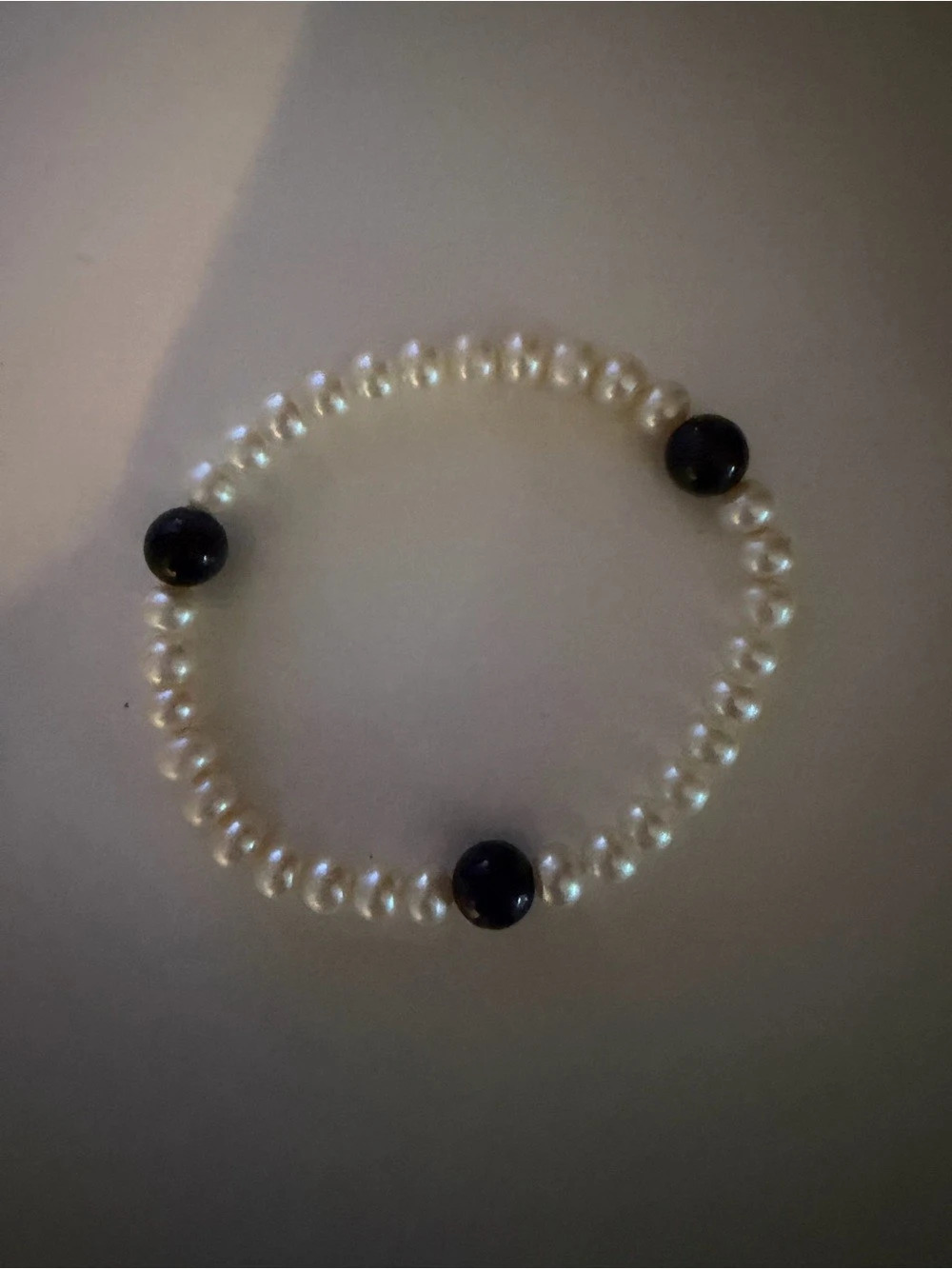 Freshwater Pearl and Amethyst Bracelet. 11.7 grams like NEW